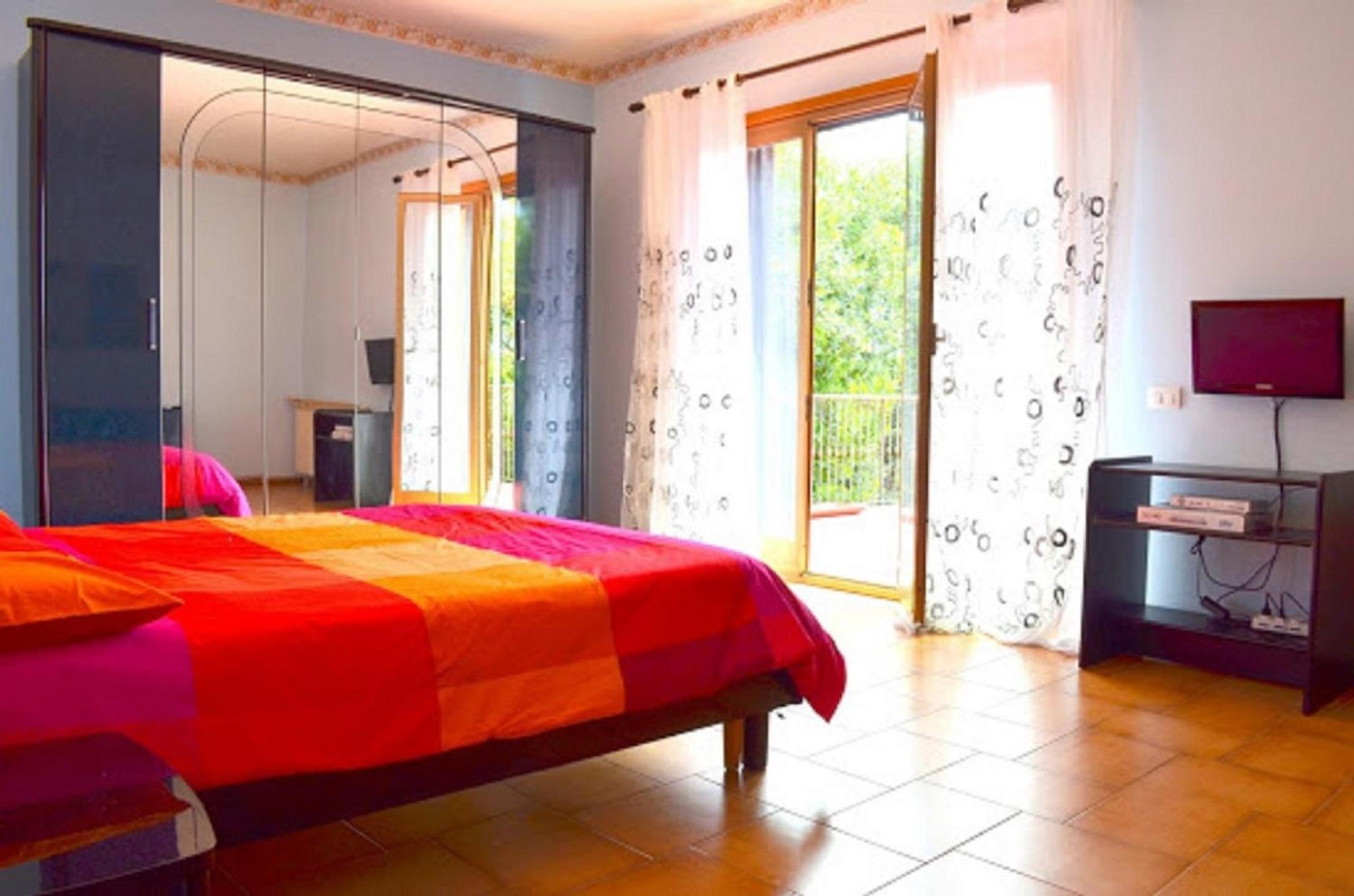 B&B Le Tre Rose Di Maria Pedara Zewnętrze zdjęcie