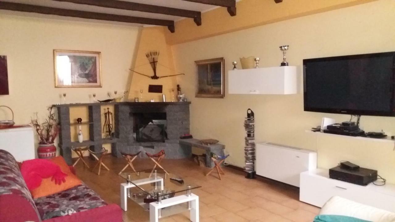 B&B Le Tre Rose Di Maria Pedara Zewnętrze zdjęcie